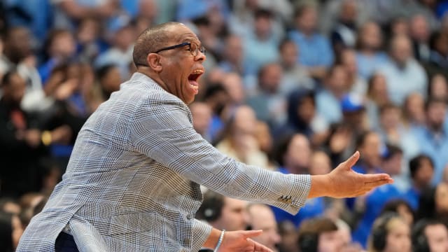 UNC basketball head coach Hubert Davis